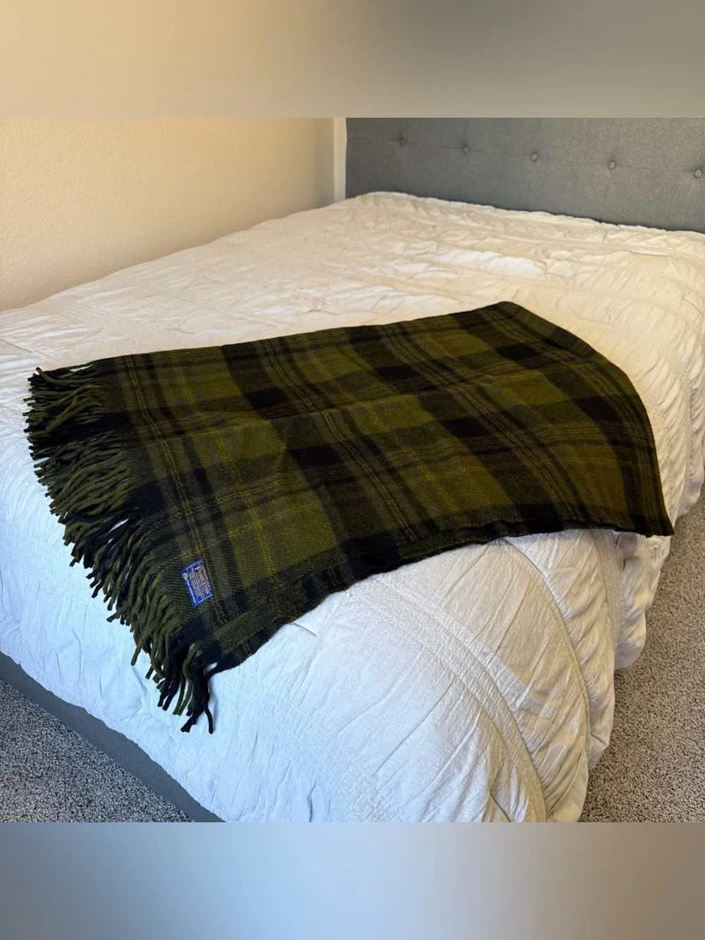 VTG Pendleton 100% Virgin Wool Plaid Tartan Fringe Blanket Throw 52